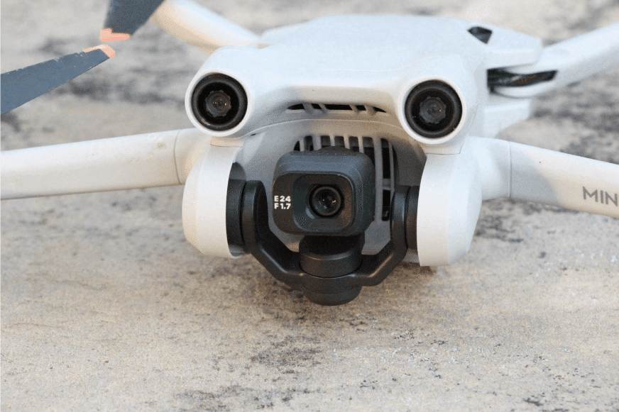 Die Kamera der DJI Mini 3 Pro Drohne.
